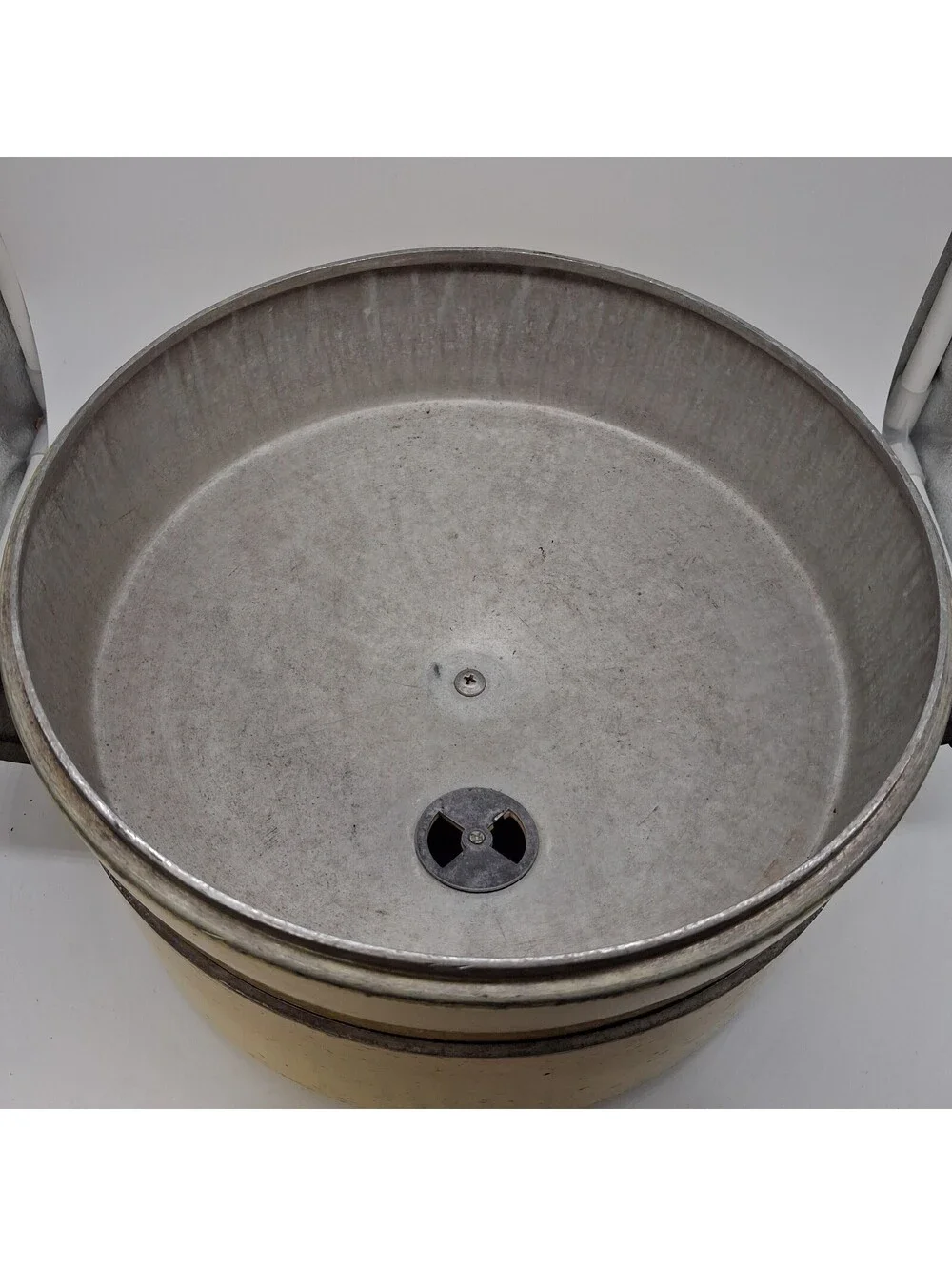 Vintage Wear-Ever Registered Plus 5 Qt Dutch Oven Pot Lid Yellow Gold USA